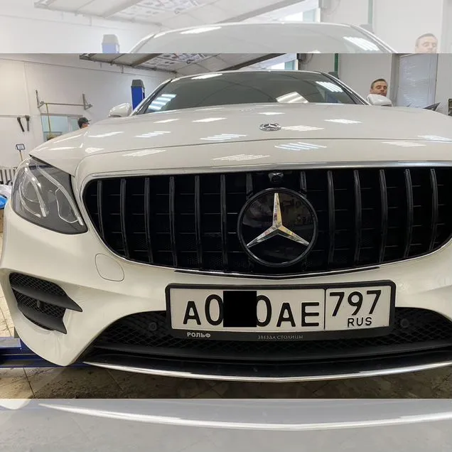 Чёрная решетка GT с звездой на ешку 213 w213
