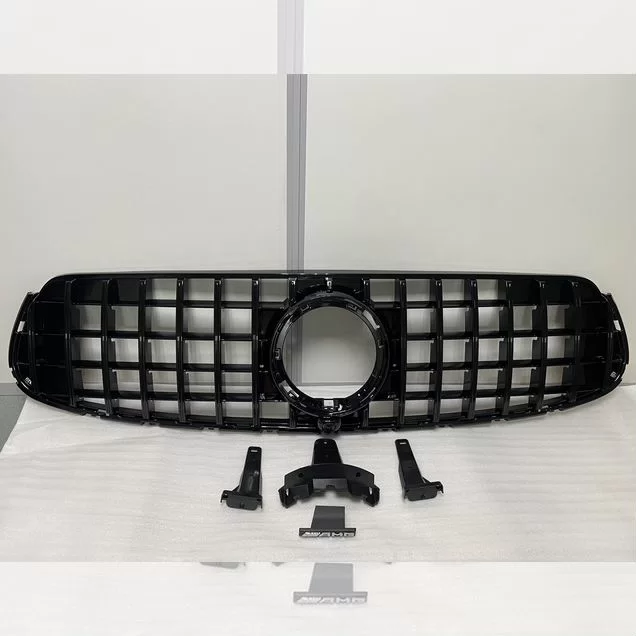 Решетка радиатора Black panamerika GLC X 253 рест