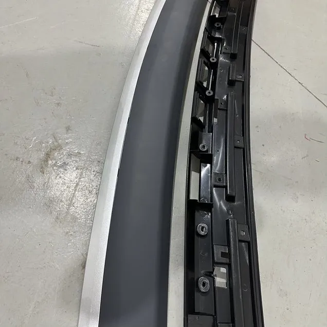 Накладка крышки багажника на Range Rover Sport