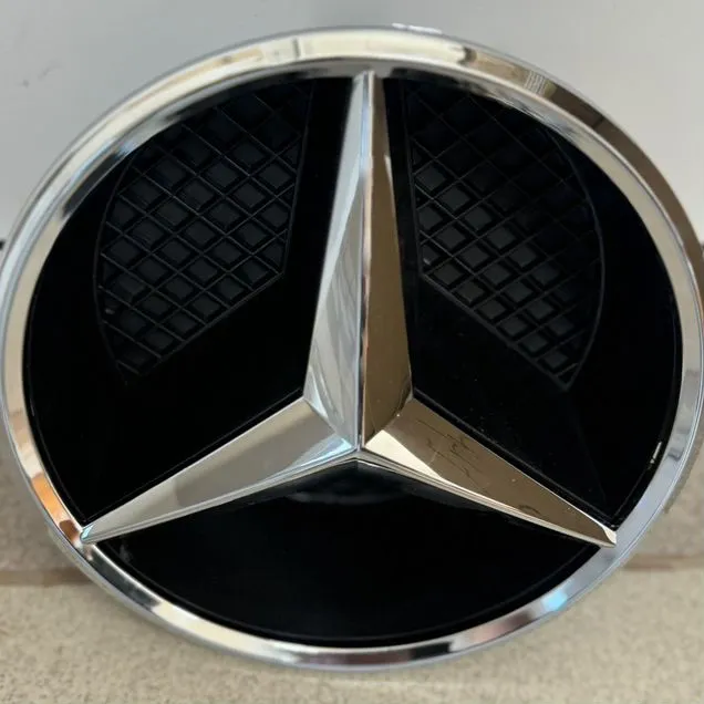 Звезда решетки радиатора Mercedes GLS X166