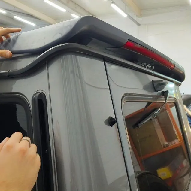 Спойлер на крышу Mercedes G class W 463