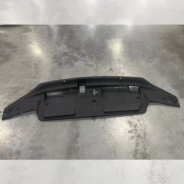 Накладка замка капота toyota land cruiser 200